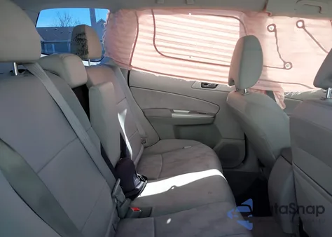 2010 Subaru Forester 2.5X из США, поврежденный, VIN JF2SH6BC0AH771235